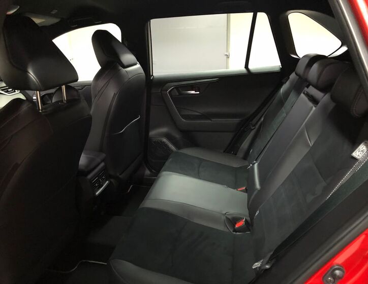 Toyota RAV4 10