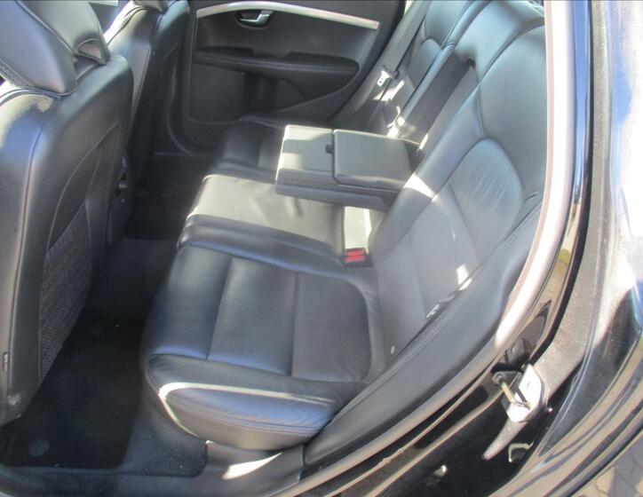 Volvo XC70 9