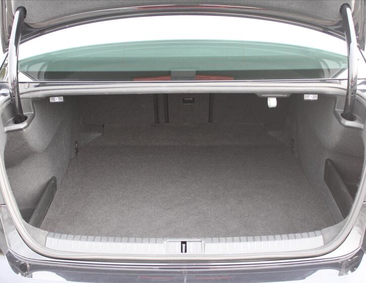 Volkswagen Passat 13