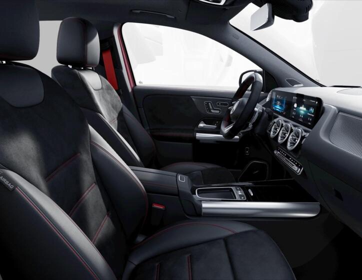 Mercedes-Benz GLA 7