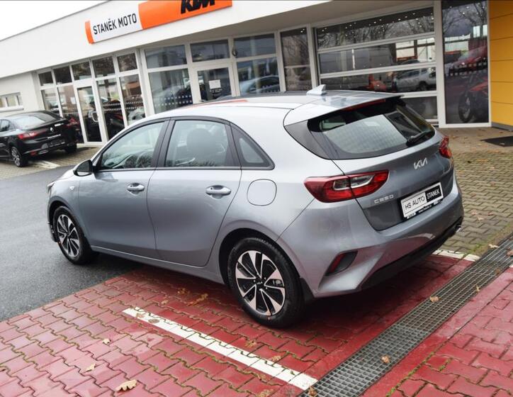 KIA Ceed 11