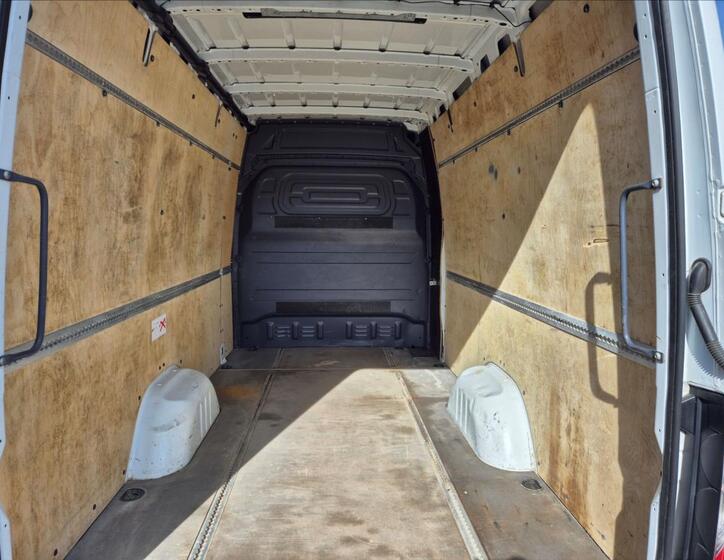 Mercedes-Benz Sprinter 13