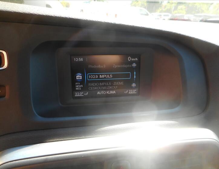 Volvo V40 14