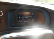 Volvo V40 14