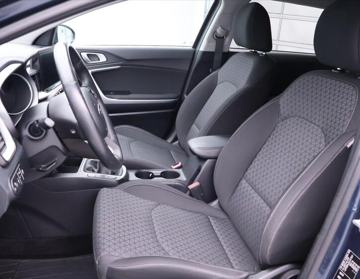 KIA Ceed 10