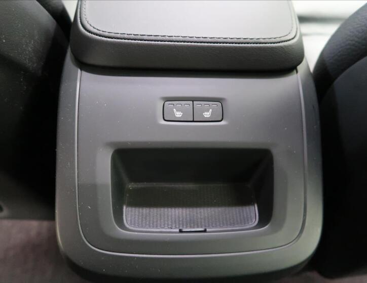 Volvo XC90 15