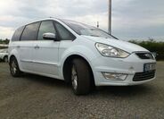 Ford Galaxy 9