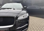 Jaguar F-Pace 23