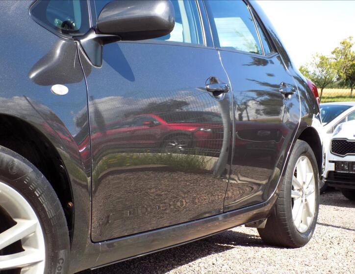 Toyota Auris 8