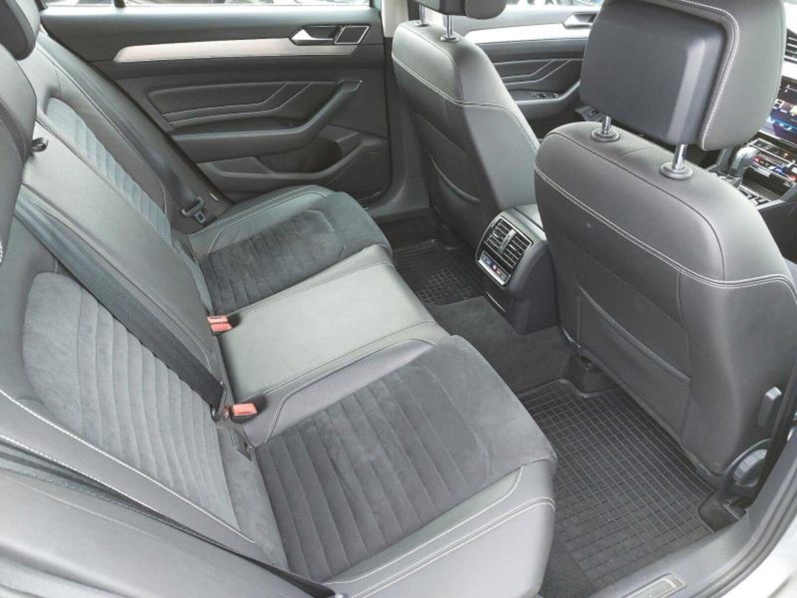 Volkswagen Passat 24