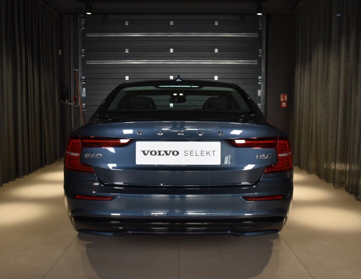 Volvo S60 5