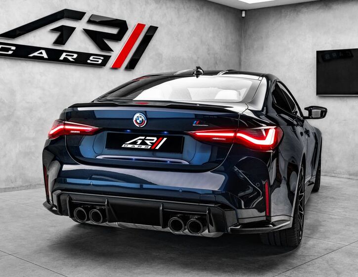 BMW M4 6