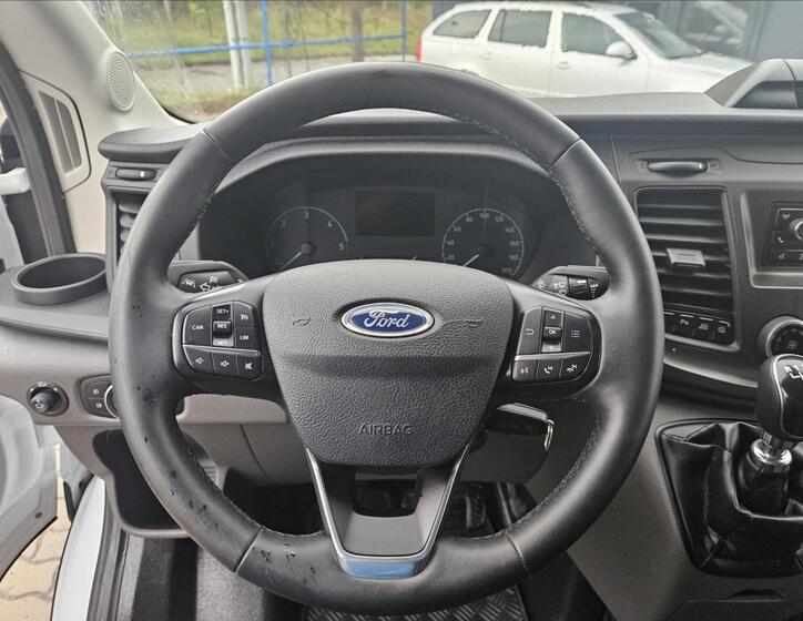 Ford Transit 10