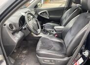 Toyota RAV4 10