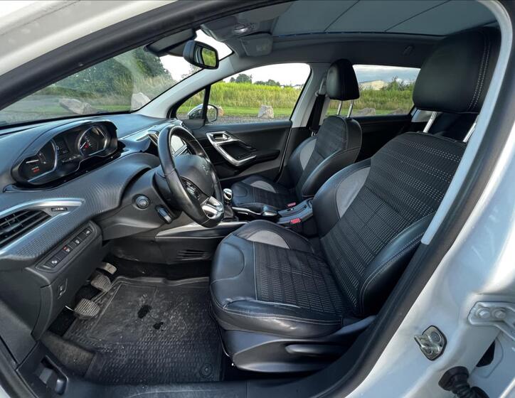 Peugeot 2008 17