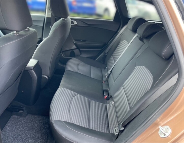 KIA Ceed 8