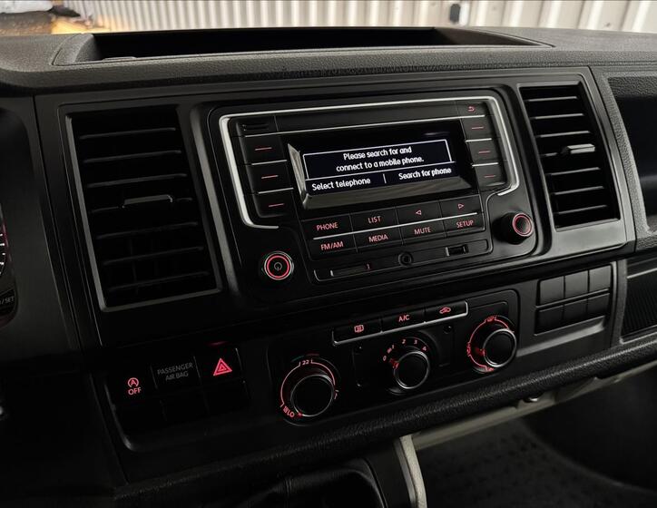 Volkswagen Transporter 22