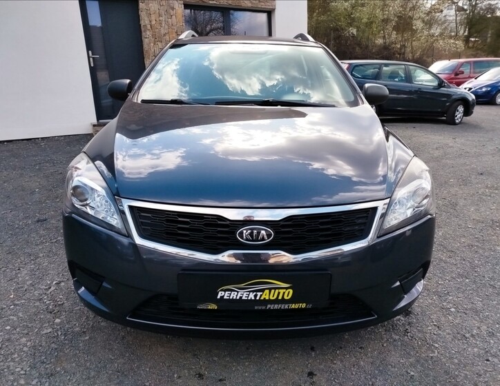 KIA Ceed 8