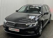 Volkswagen Passat 1