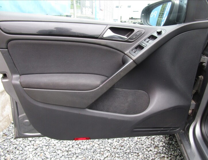 Volkswagen Golf 14