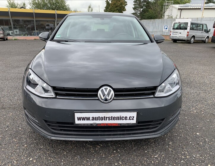 Volkswagen Golf 9
