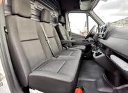 Mercedes-Benz Sprinter 8