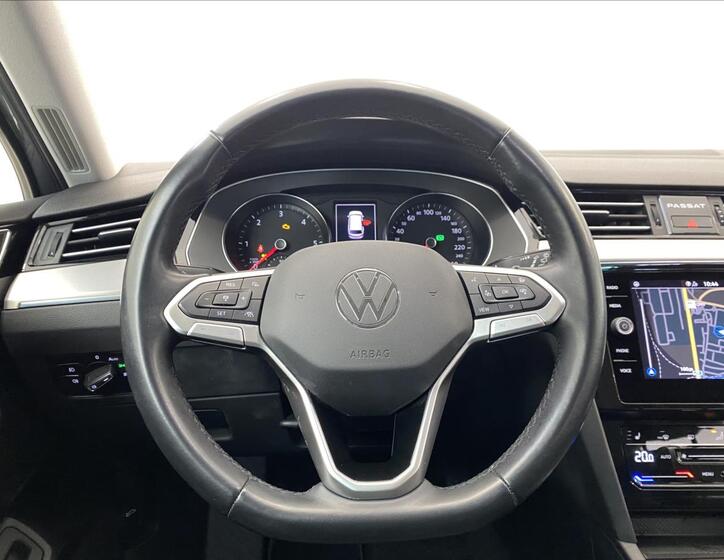 Volkswagen Passat 10