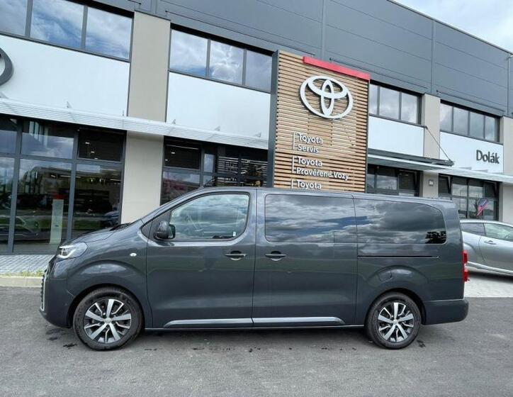 Toyota ProAce Verso 4