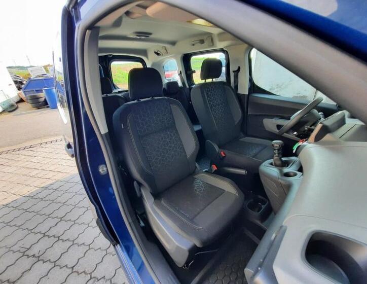 Peugeot Rifter 15