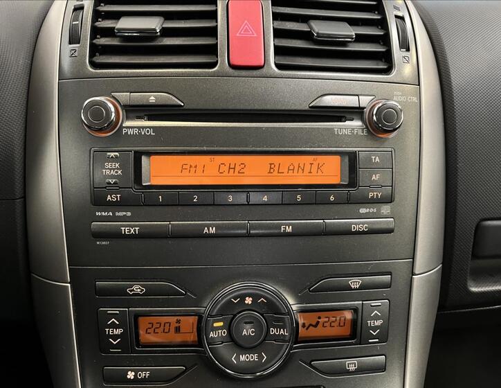 Toyota Auris 7