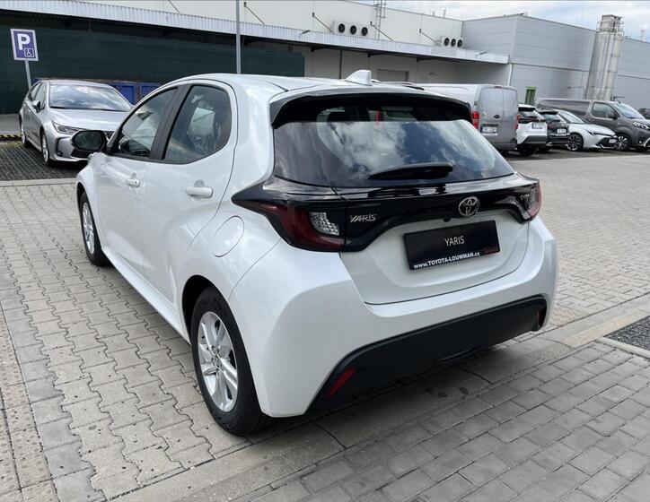 Toyota Yaris 7