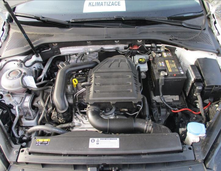 Volkswagen Golf 25