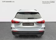 Mercedes-Benz GLA 9