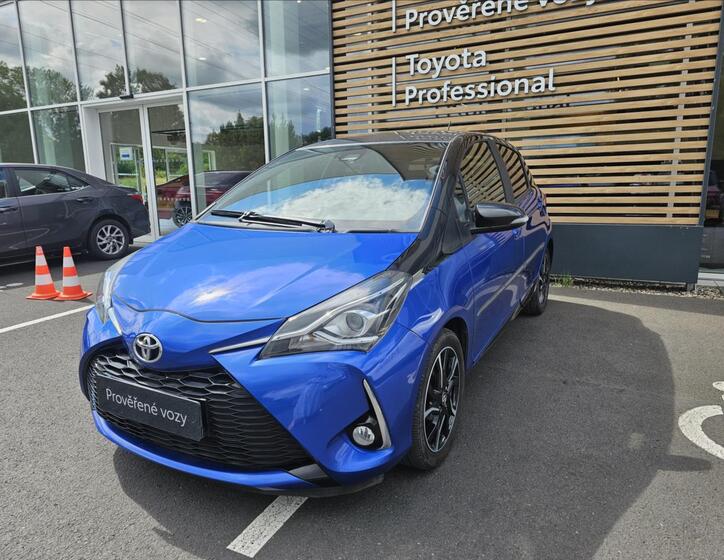 Toyota Yaris 1