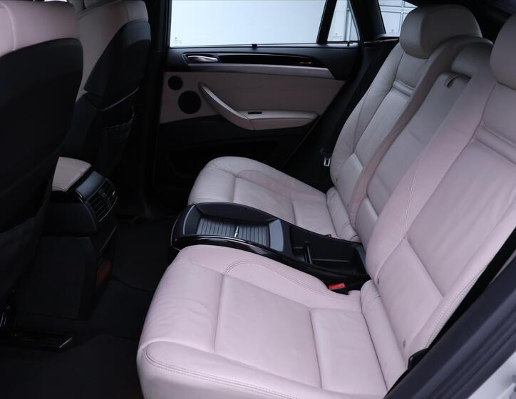 BMW X6 16