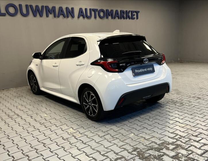Toyota Yaris 15