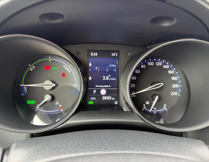 Toyota C-HR 11