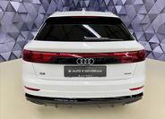 Audi Q8 5