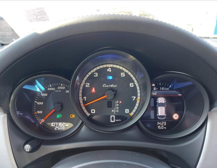 Porsche Macan 29