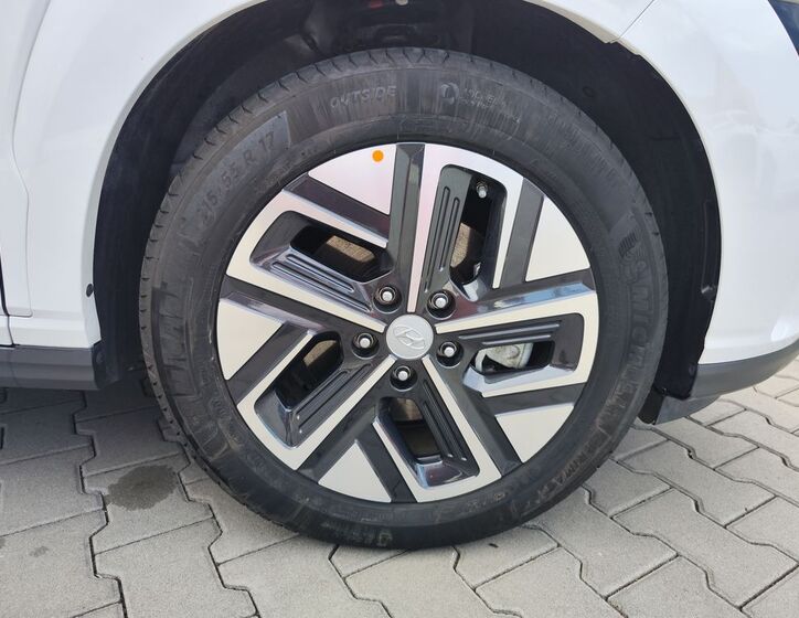 Hyundai Kona 31