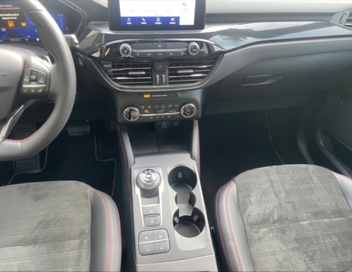 Ford Kuga 9