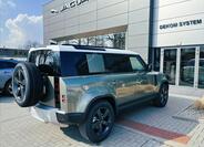 Land Rover Defender 5