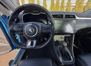 MG ZS 15