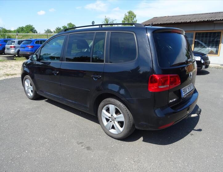 Volkswagen Touran 7
