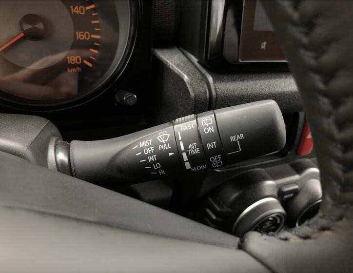Suzuki Jimny 18
