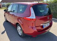 Renault Scénic 8