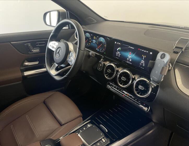 Mercedes-Benz GLA 18
