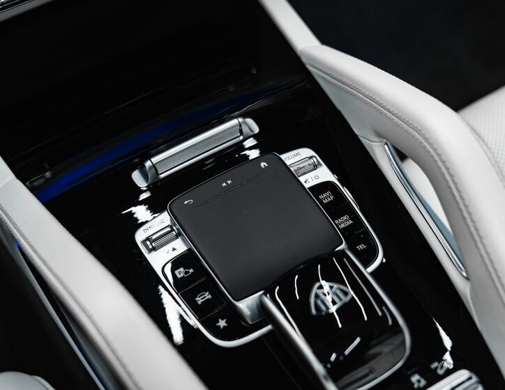 Mercedes-Benz GLS 16