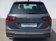 Volkswagen Tiguan 8