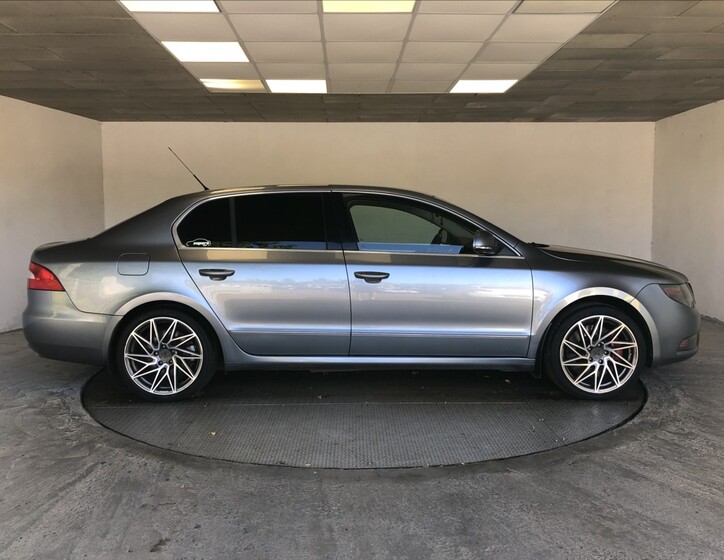 Škoda Superb 2